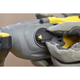 Stanley Akku-Kombihammer SDS-plus (SFMCH900M22-QW), 18Volt, Bohrhammer schwarz/gelb, 2x Li-Ion-Akku 4,0Ah, in Koffer