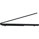Razer Blade 16 (RZ09-05819GN9-R3G1), Gaming-Notebook schwarz, Intel® Core™ Ultra 9 386H, NVIDIA GeForce RTX 5090, 64 GB LPDDR5X, 4 TB (2 TB SSD & 2 TB SSD), Windows 11 Home
