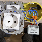 Shelly EM Mini Gen4, Messgerät grau