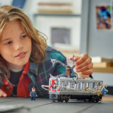 LEGO 76321 Marvel Super Heroes Spider-Man vs. Doc Ock: Showdown in der U-Bahn, Konstruktionsspielzeug 
