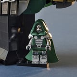 LEGO 76345 Marvel Super Heroes Doctor Doom Büste, Konstruktionsspielzeug 