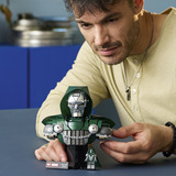LEGO 76345 Marvel Super Heroes Doctor Doom Büste, Konstruktionsspielzeug 