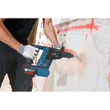 Bosch Combo Kit Akku-Bohrschrauber 18 Volt 65 + Bohrhammer 18 Volt 26 mit 2 Akkus 5 Ah und Ladegerät, Sets Kit