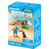 PLAYMOBIL 71746 My Life Junge mit Meerschweinchen, Konstruktionsspielzeug 